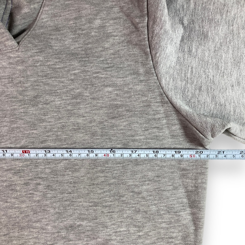 Under Armour Hoodie Womens Large Hooded Sweatshirt Gray Front Pocket Purple Logo - Picture 5 of 12